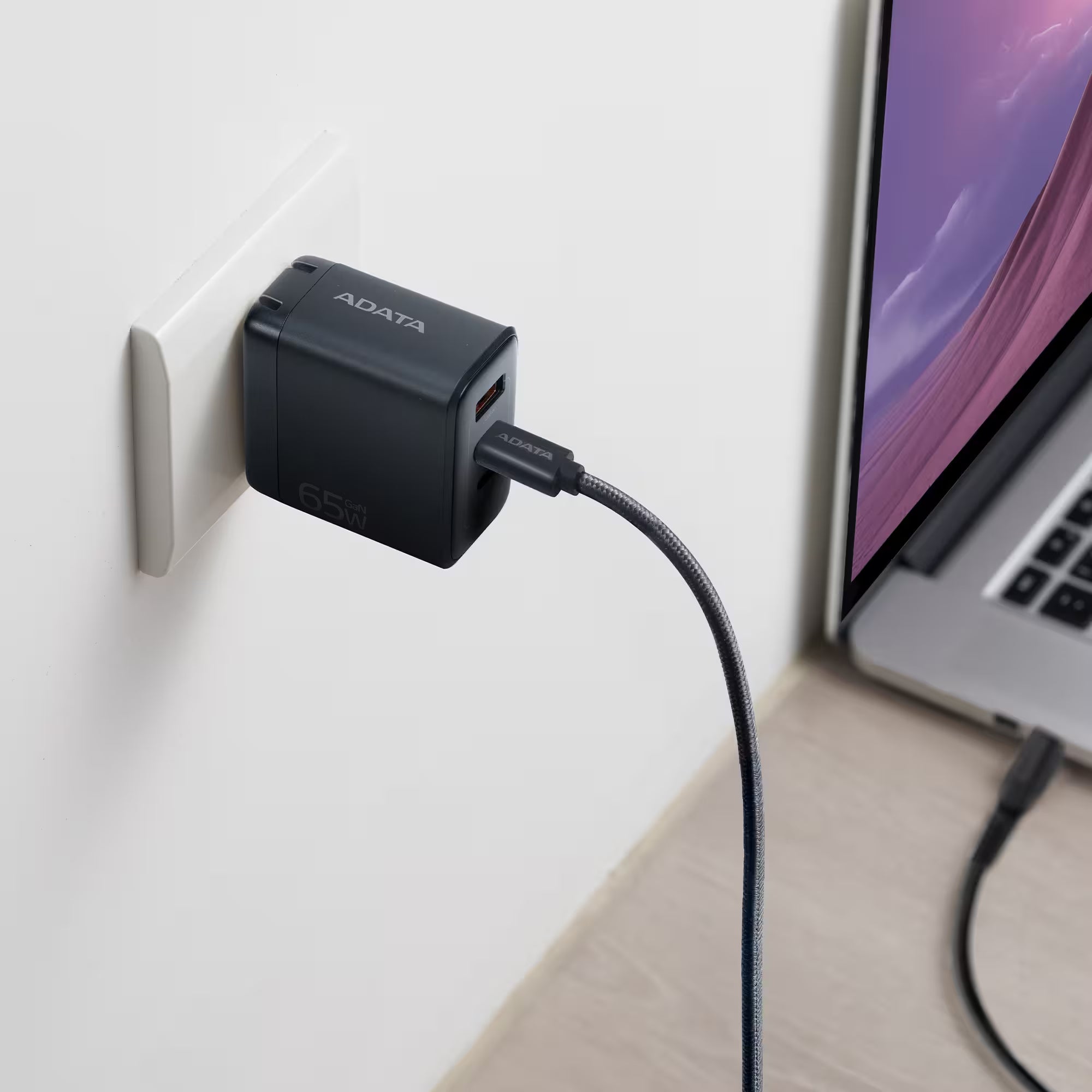 65w_gan_usb_charger_with_usb_c_cable_2m100w_a_2000x2000_2-1.avif